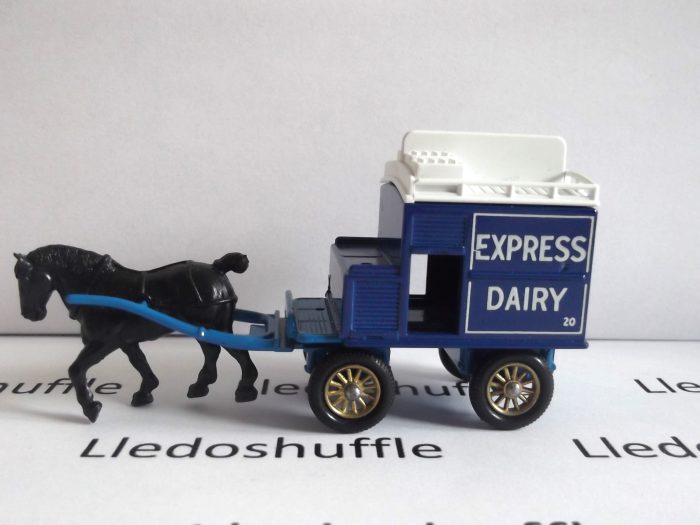 DG02000, Horse Drawn Milk Float, Express Dairy, with Body Line, Black Horse