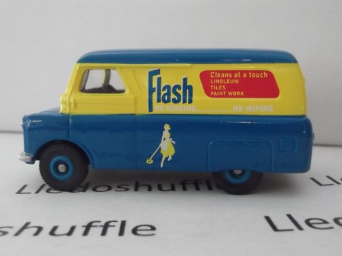 DG173006, Bedford CA Van, Flash, Cleans at a Touch, No Rinsing.....No Wiping