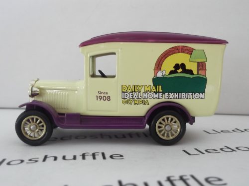 DG21057, Chevrolet Van, Daily Mail, Ideal Home Exhibition, Olympia