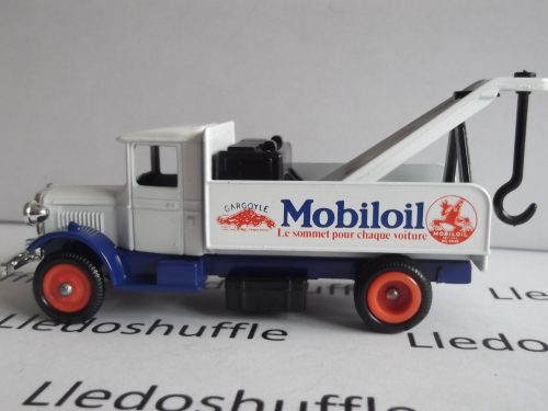 DG27004, Mack Breakdown Truck, Mobiloil, Le sommet pour chaque voiture