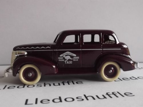 DG48009, Chevrolet Car, Boomerang Taxi's