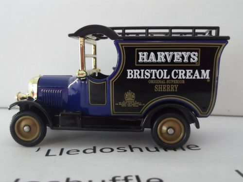 DG50062, Bull Nose Morris Van, Harveys Bristol Cream, Original Superior Sherry