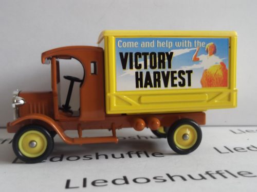 DG66031, Dennis Delivery Van, Come and Help with the Victory Harvest