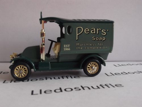 DG85015, Renault Van, Pears' Soap, Est 1866
