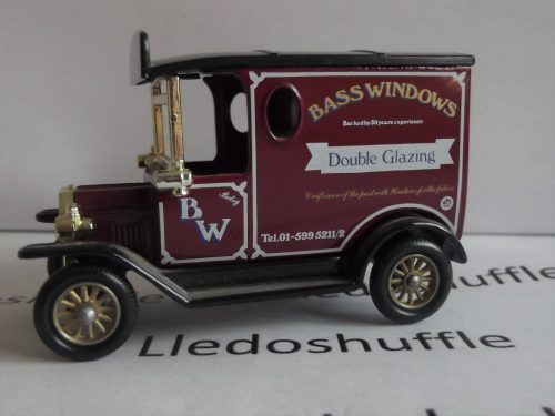 LP06126, Model T Ford Van, Bass Windows