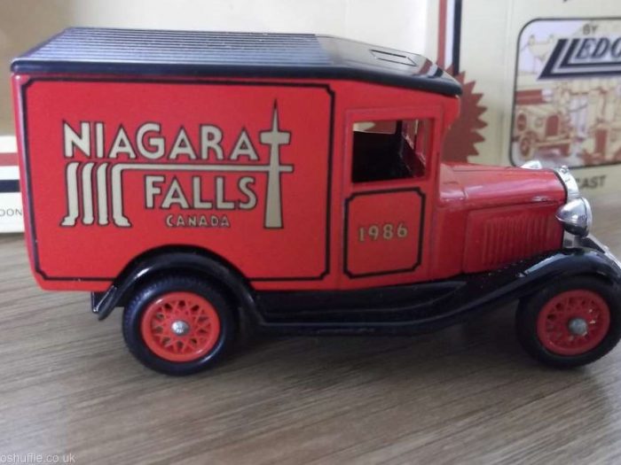 LP13029, Model A Ford Van, Niagara Falls, Canada, both versions available - Image 2