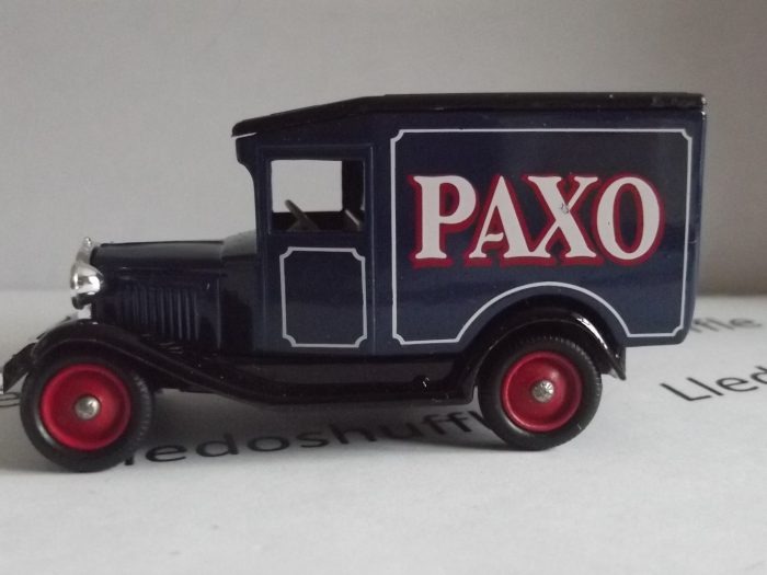 LP13183, Model A Ford Van, Paxo Stuffing