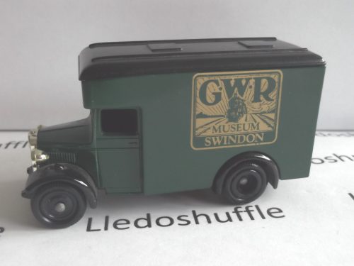 LP16065, Dennis Parcels Van, GWR Museum, Swindon
