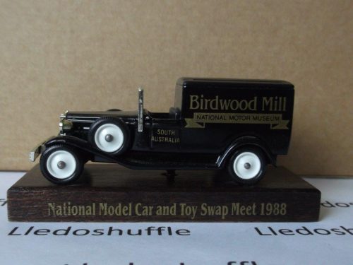 LP22010x, Packard Town Van, Birdwood Mill, National Motor Museum, South Australia