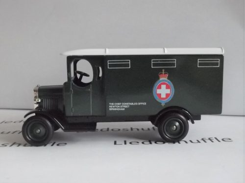 LP43009, Morris Van, Birmingham Police Ambulance