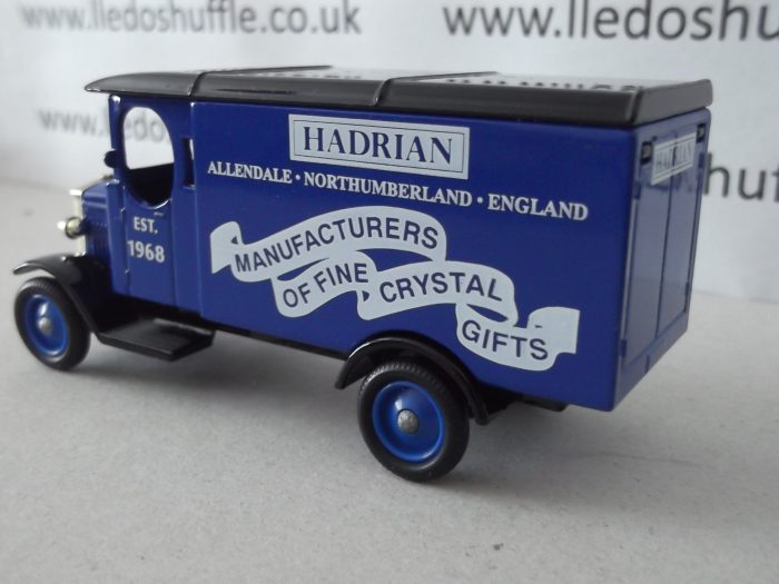 LP43042, Morris Van, Hadrian Crystal Gifts, Allendale, Northumberland