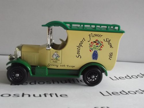 LP50007, Bull Nose Morris Van, Southport Flower Show 1992