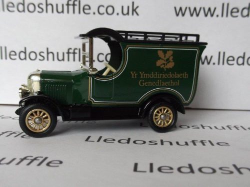 LP50136, Bull Nose Morris Van, Yr Ymddiriedolaeth Genedlaethol