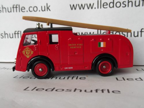 LP60-1001, Dennis Fire Engine, Irish Fire Service, 2000 Issue, Shamrock Collection