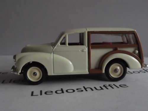 LP65015, Morris Traveller, Cream with red seats