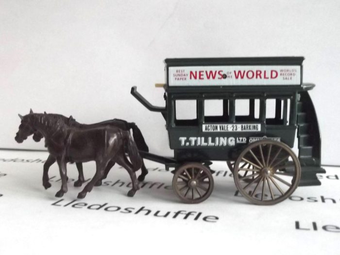 DG04011, Horse Drawn Omnibus, T. Tilling Ltd, News of the World