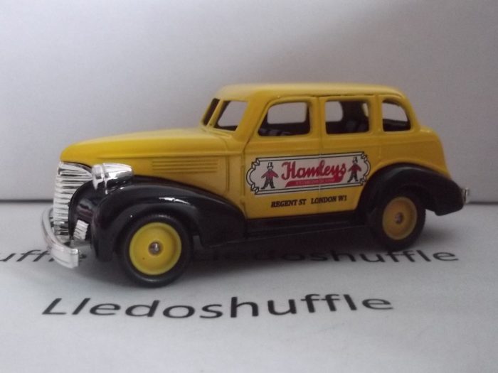 DG48012, Chevrolet Car, Hamleys Toyshop