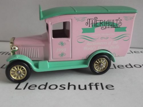 LP21087, Chevrolet Van, Theriault's, The Dollmasters 1990, Annapolis, Maryland, USA