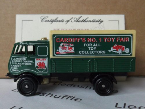 PV097, Code 3, Sentinel 4w Dropside Steam Wagon, Cardiff Toy Fair 2005, Llanishen Leisure Centre