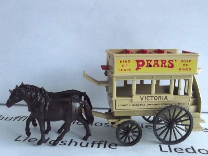 DG04005b, Horse Drawn Omnibus, Pears, The King of Soap, Victoria & Kings Cross, Black Wheels & Side Panel