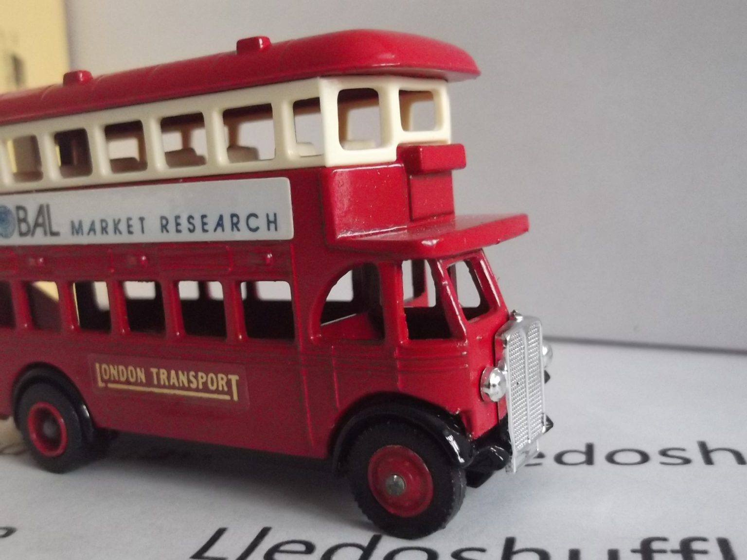 LP15079, AEC Regent Double Deck Bus, London Transport, SRA – Lledo Models