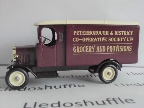 LP43081, Morris Van, Peterborough & District Co-operative Society Ltd, Grocery and Provisions