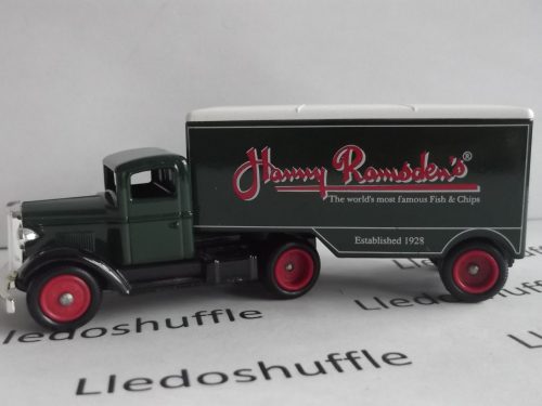 LP67009, Ford Articulated Truck, Harry Ramsden's, The World's Most Famous Fish & Chips