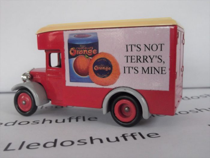 LP016, Code 3, Dennis Parcels Van, Terry's Chocolate Orange, It's not Terry's, it's mine - Image 2