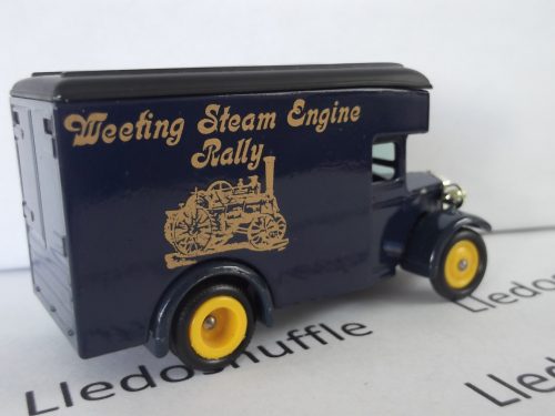 DG016, Code 3, Dennis Parcels Van, Weeting Steam Engine Rally 1988