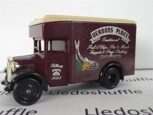 LP16051, Dennis Parcels Van, Vernons Plaice