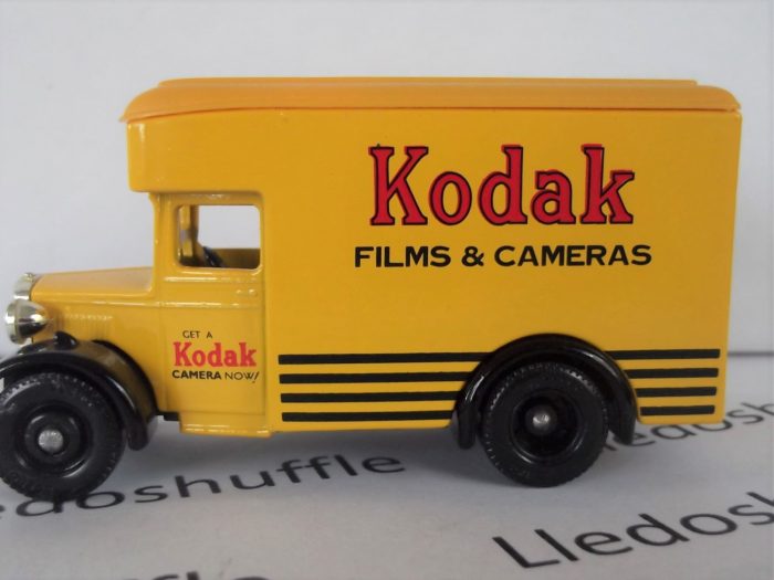 DG16035, Dennis Parcels Van, Kodak Films & Cameras, Mexico Release