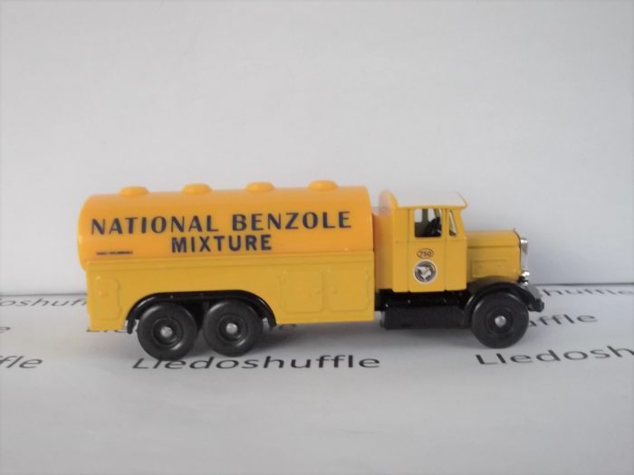 DG77002, Scammell Tanker, National Benzole Mixture - Image 2