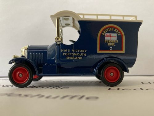 LP50004, Bull Nose Morris Van, British Navy, Pussers Rum, HMS Victory, Portsmouth