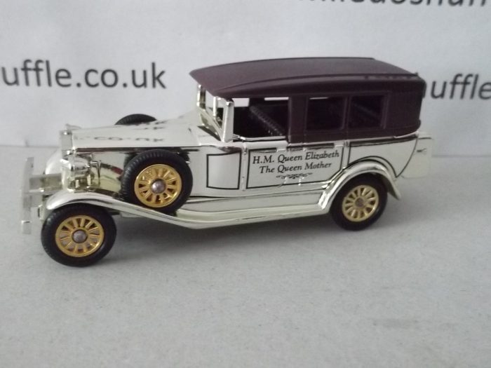 LP38008, Rolls Royce Silver Ghost Saloon, H.M. Queen Elizabeth, The Queen Mother, 4th August 1995, 95th Birthday
