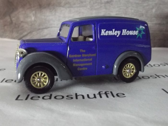 LP58070, Morris Z Van, Kenley House, The Gardner Merchant Management Centre