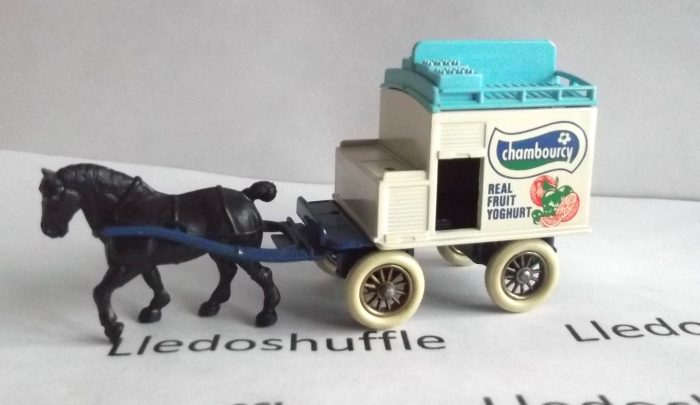 DG02001, Horse Drawn Milk Float, Chambourcy, Dark Blue Chassis, Black Horse, without DG on base