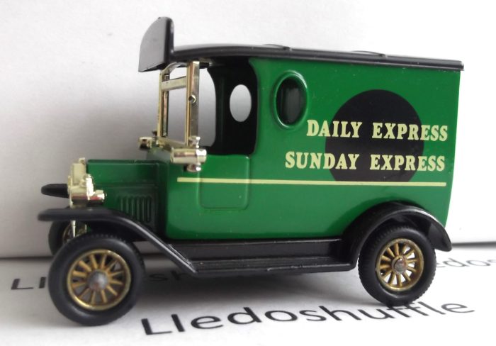 DG06017, Model T Ford Van, Daily Express - Sunday Express