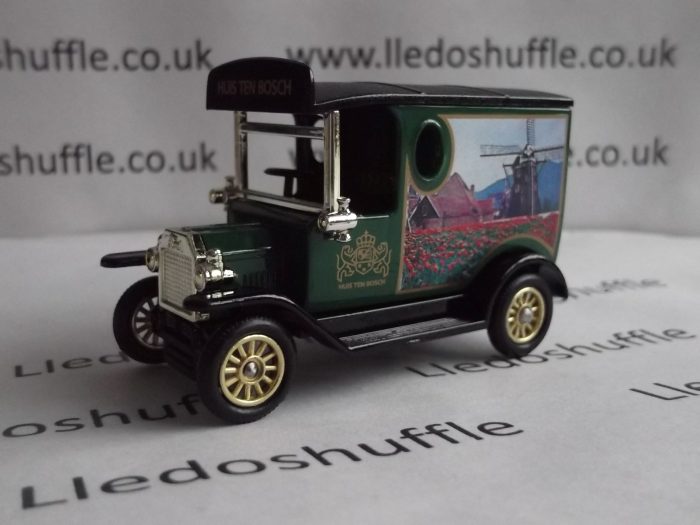 DG06134, Model T Ford Van, Huis Ten Bosch