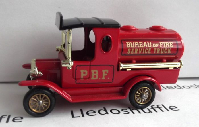 DG08003a, Model T Ford Tanker, PBF, Bureau of Fire Service Truck, Black Roof