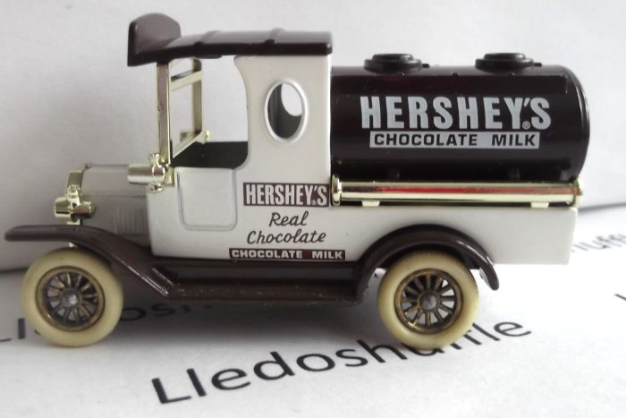 DG08008, Model T Ford Tanker, Hershey's Chocolate Milk, Type ACA