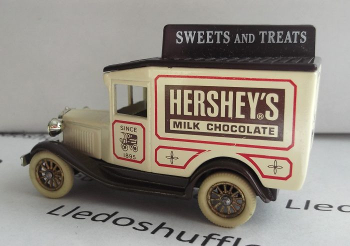 DG13024, Model A Ford Van, Hershey's Sweets & Treats