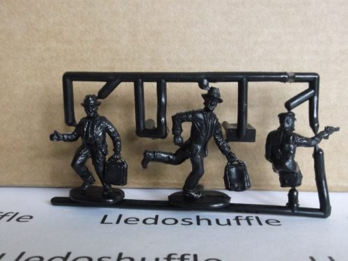 DG09, Model A Ford Car, Lledo Days Gone Plastic Figures in black