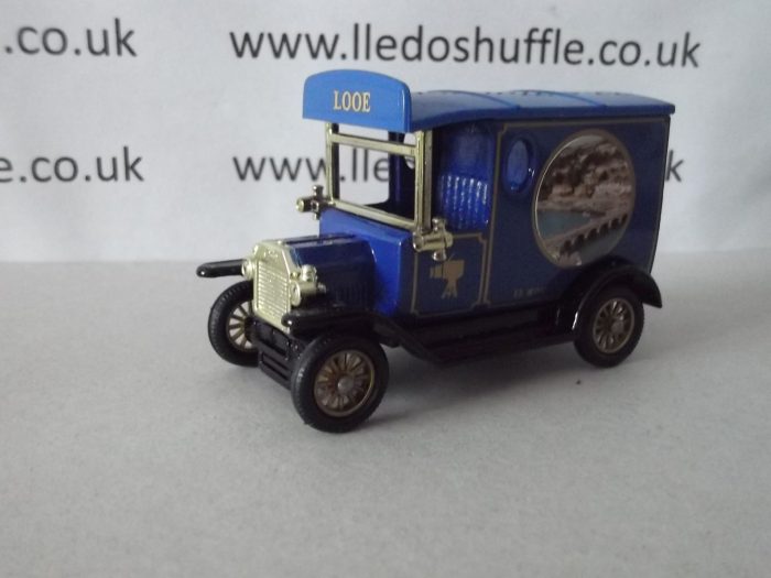 VV06, Model T Ford Van, View Van Cameo depicting Looe Harbour