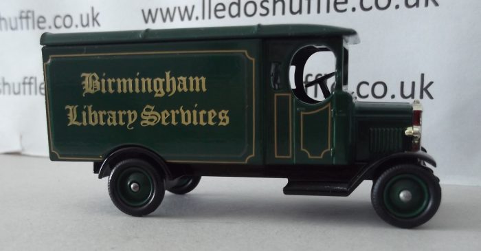 PV043, Code 3, Morris Van, Birmingham Library Services