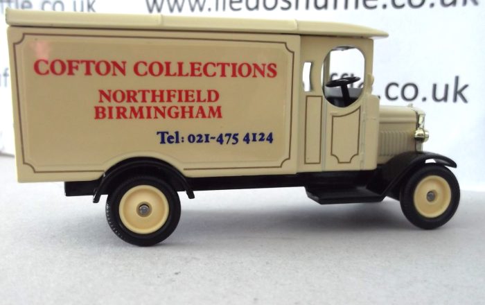 PV043, Code 3, Morris Van, Cofton Collections, Birmingham - Image 2