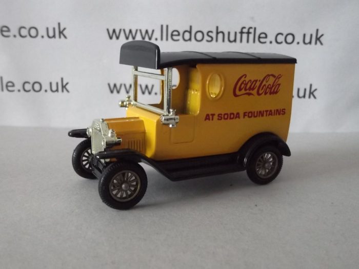 DG06020, Model T Ford Van, Coca Cola, At Soda Fountains, Type ABA