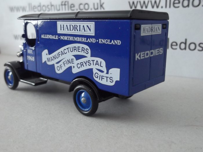 LP43042, Morris Van, Hadrian Crystal Gifts, Allendale, Northumberland, Variation