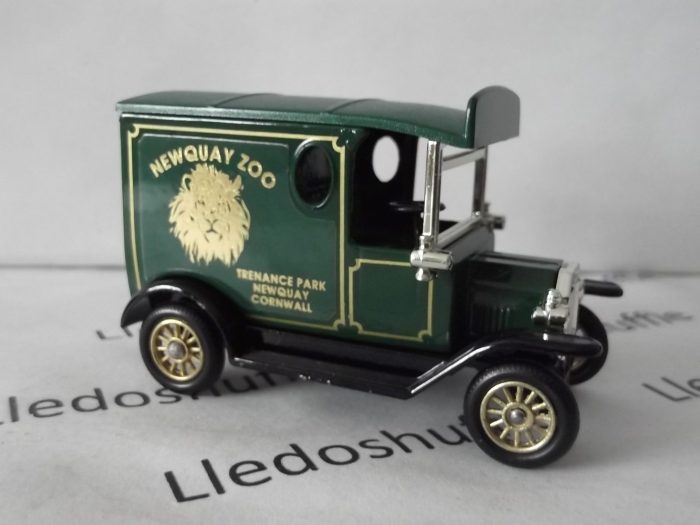 PV006086, Code 3, Model T Ford Van, Newquay Zoo, Trenance Park, Newquay, Cornwall