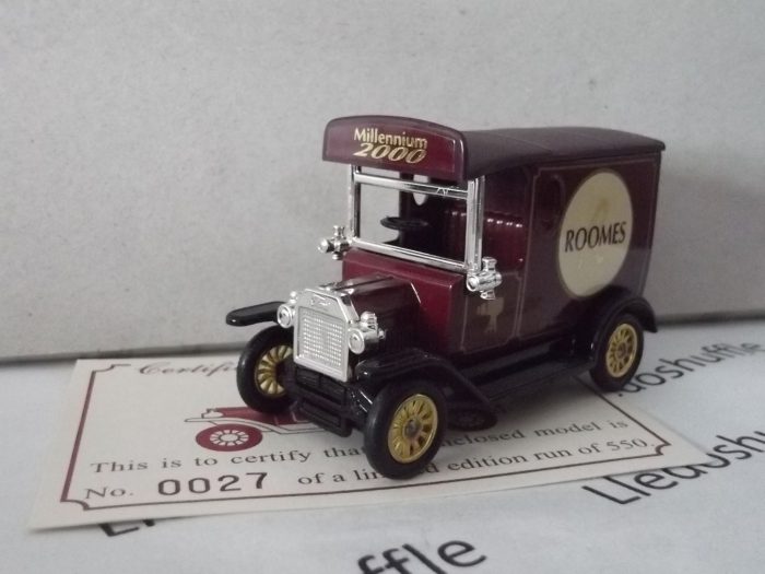 PV006234 variation, Code 3, Model T Ford Van, Roomes Department Store, VV Symbol to nearside, Millennium 2000, Upminster