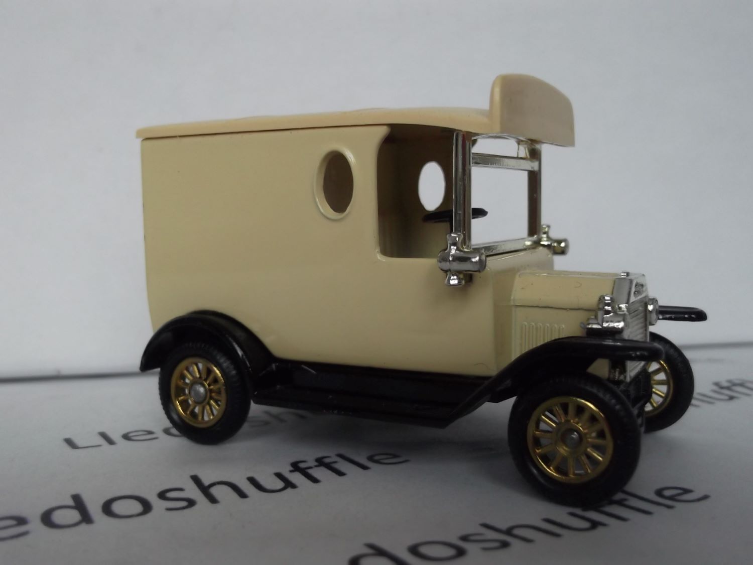 LP006, Code 3, Model T Ford Van, Cream Colour Sample, BBR Type: ELC - Image 2